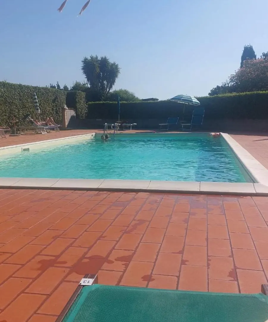 Oleandro Cottage With Garden La Cinquantina 0*,
