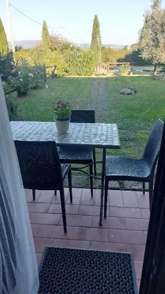 Apartment Oleandro Cottage With Garden La Cinquantina Italy
