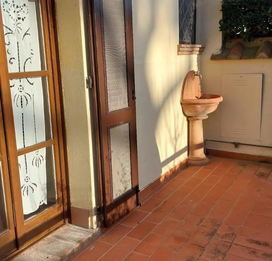Apartment Oleandro Cottage With Garden La Cinquantina Italy